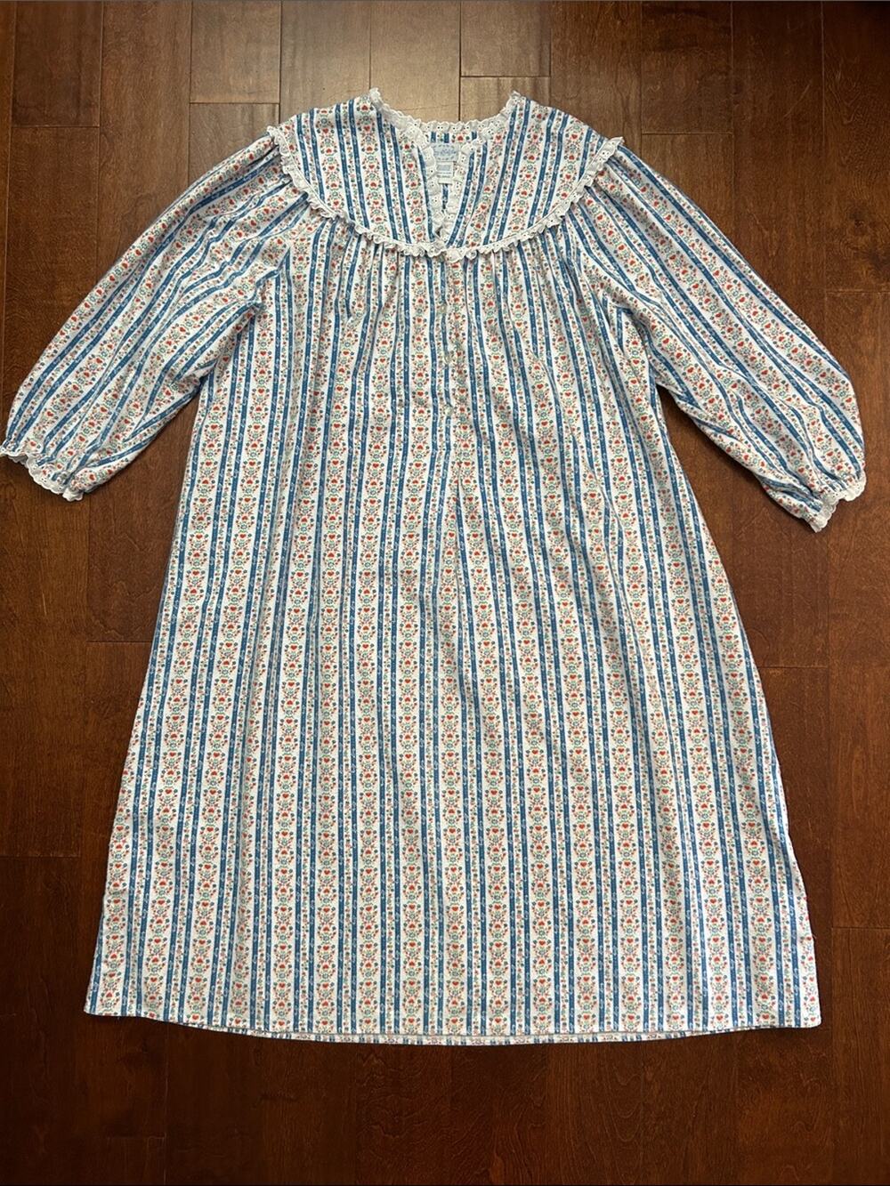 Women’s Lanz of Salzburg Red, Blue & White Floral Stripe Nightgown, Size XL